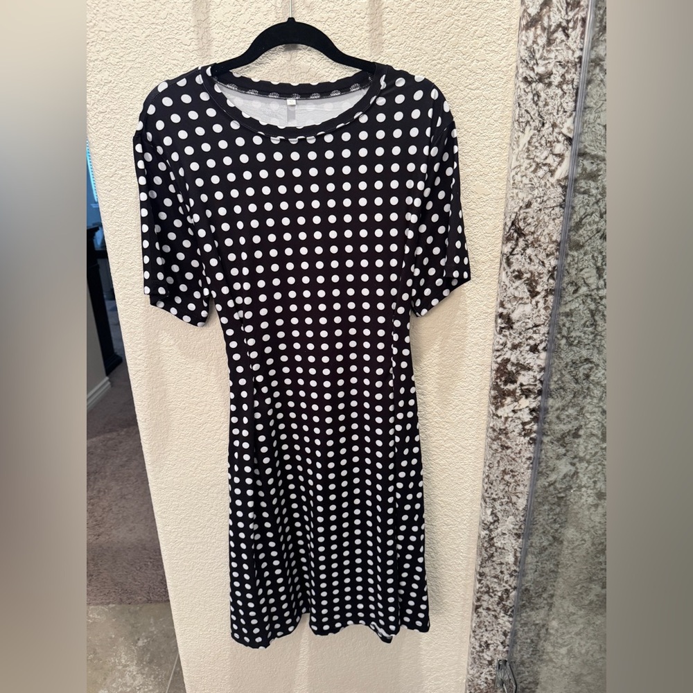 Retro Polka Dot Black and White Dress. NWOT
